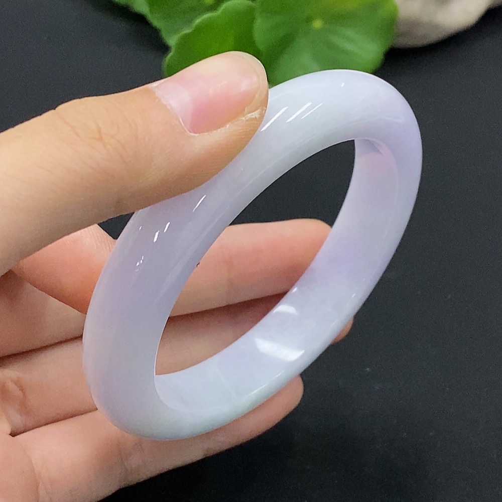 F33833460 Jadeite Round Bracelet, Size 55.4, Total Weight Approx. 59.88g