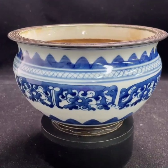 W28218048 Porcelain, Intact, Qing Dynasty Blue Floral Incense Burner (Size Subject to Actual Item)
