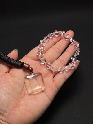 C43159509 水晶手串+挂件 含绳 货品总重约25.9g 一手走