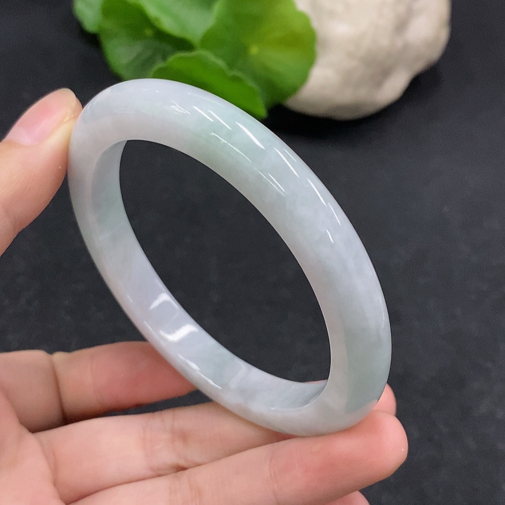 F34963583 Jadeite Round Bangle, Total Weight Approx. 45.84g, Size 58.5