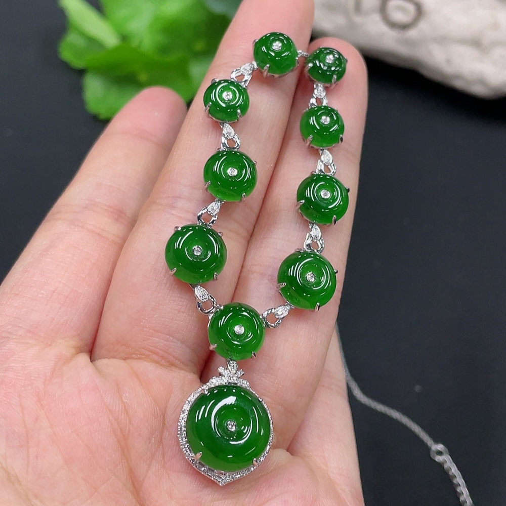 F24788713 Jadeite Inlaid Piece, Chain Body 18k, Total Weight Approx. 11.04g