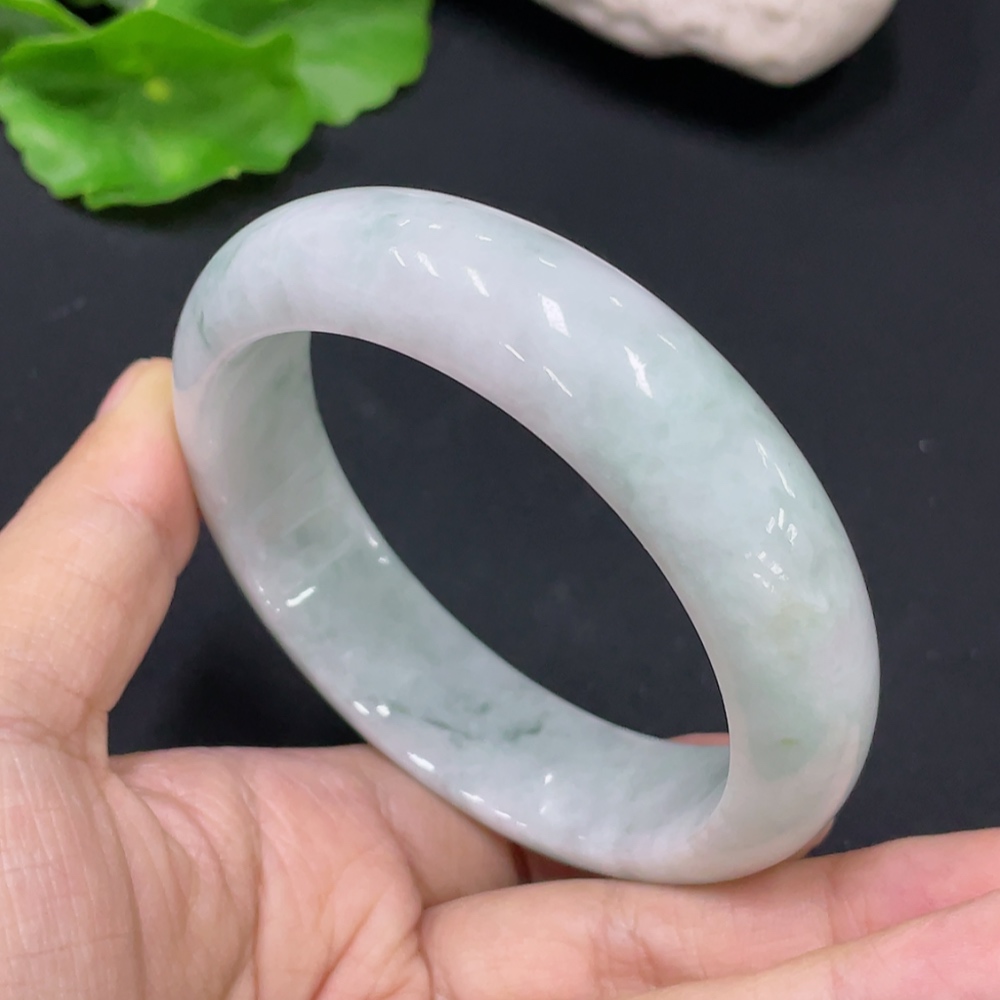 F31674009 Jadeite Round Bangle Total Weight Approx. 65.72g Size 55.3