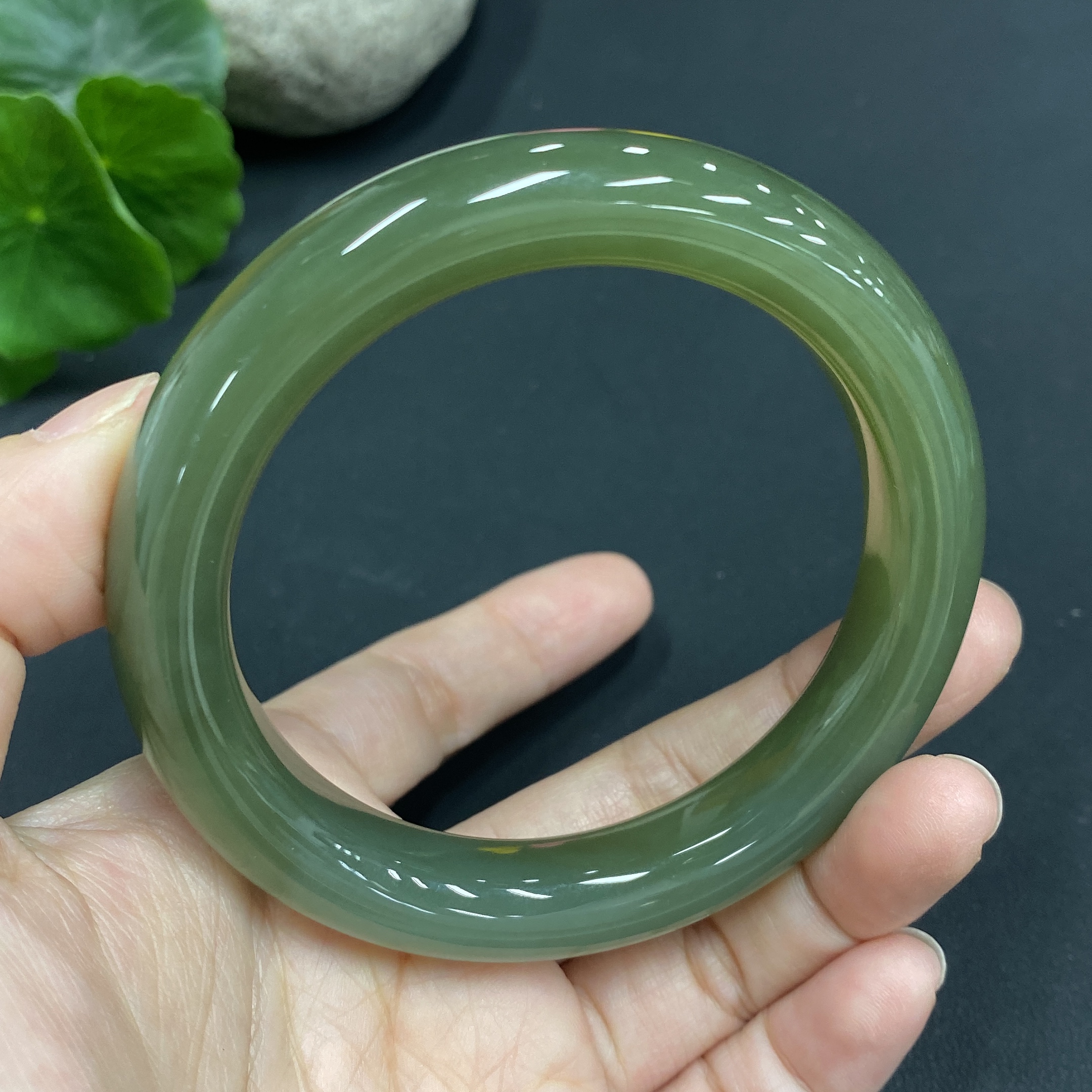 H17947216 Hetian Jade Round Bracelet Size 56.4 Total Weight Approx. 61.5g