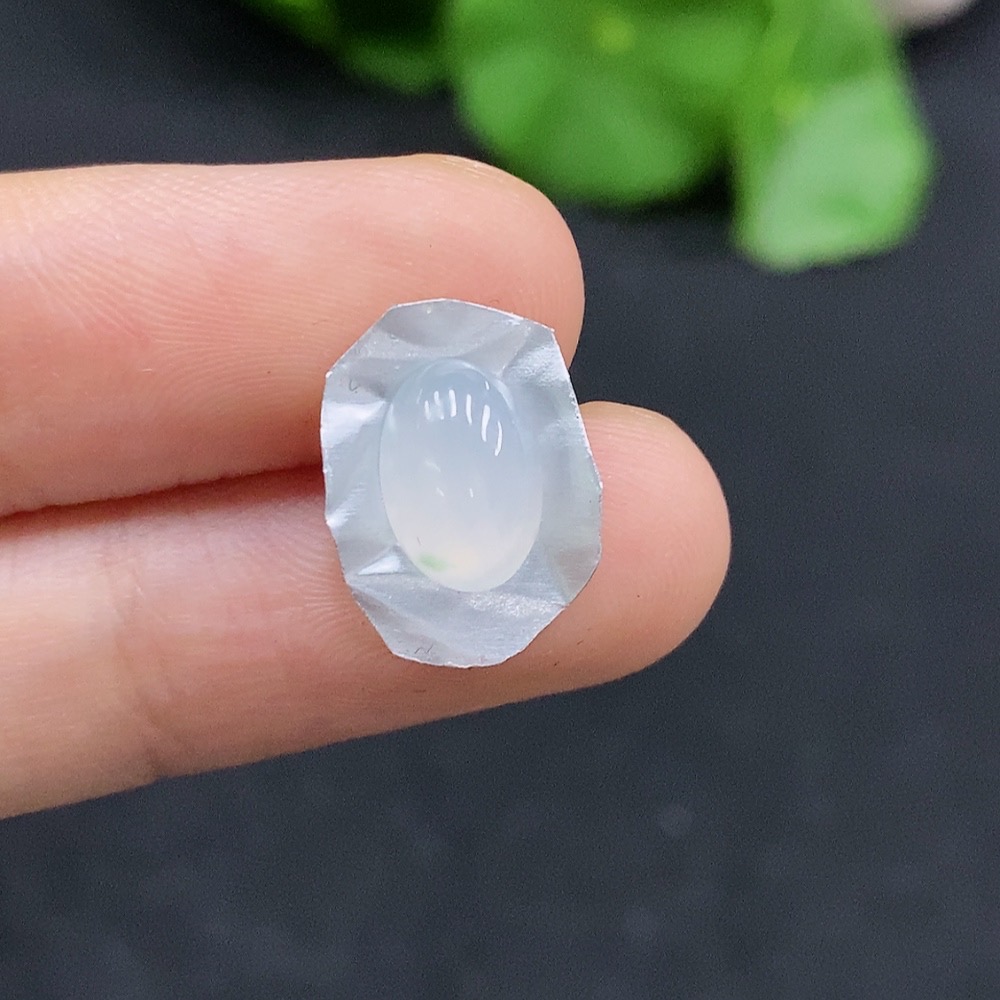 F31653832 Jadeite cabochon inlay piece, total weight approximately 0.44g