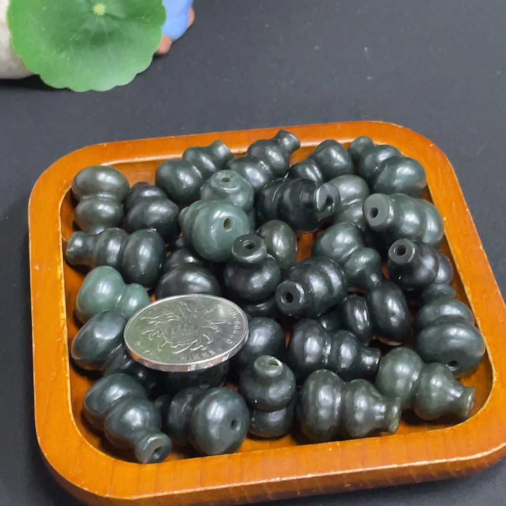 H34074611 Hetian Jade Pendant, Gourd, Sell as a Lot, Total Weight Approx. 149.4g