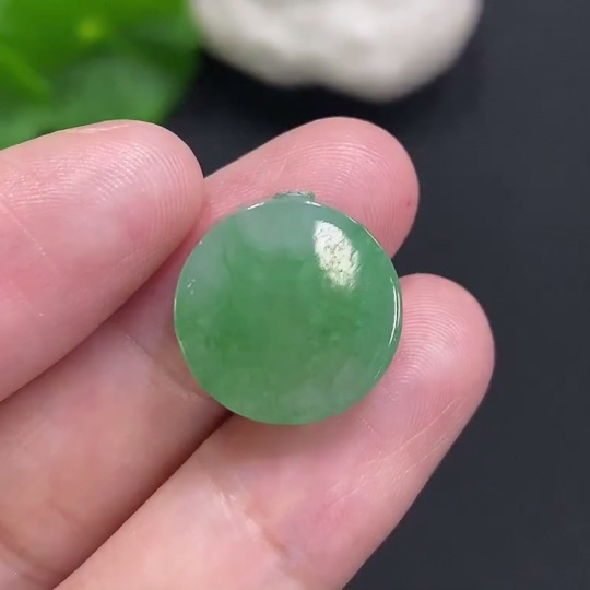 F34051165 Jadeite Plain Pendant Mounting, Total Weight Approx. 3.6g