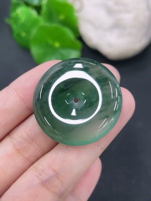 F46550736 翡翠平安扣 货品总重约9克