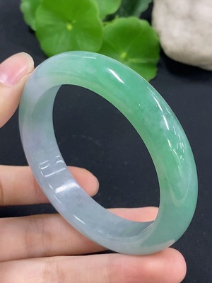 F45416537 翡翠正圈手镯 圈口53.9 货品总重约55.85g