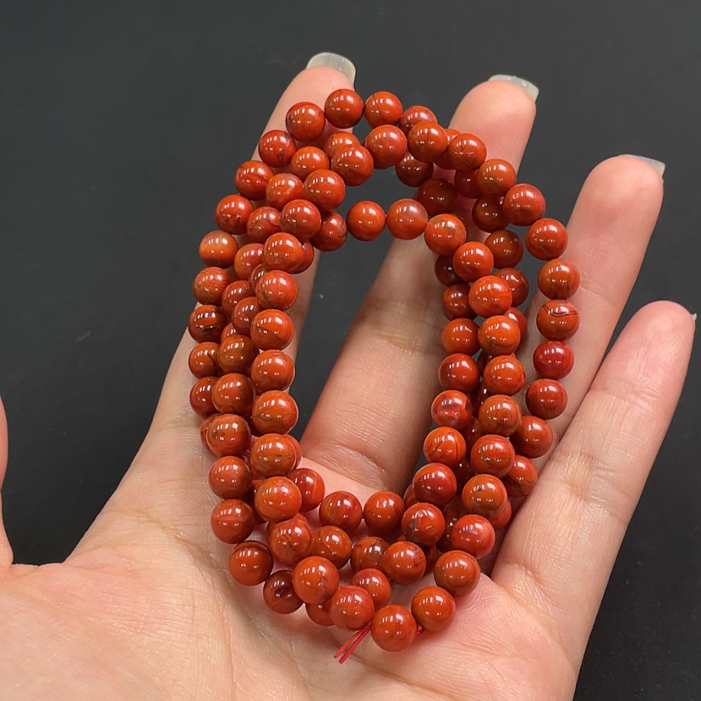 C18968744 'Red Agate Bead Necklace with Visible Organic Matter, Total Weight Approx. 44.67g, Bead Size About 6.7mm'