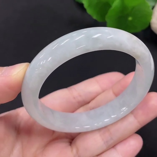 F30453294 Jadeite Regular Round Bracelet 54.8 Inner Diameter Approx.49.4g Total Weight