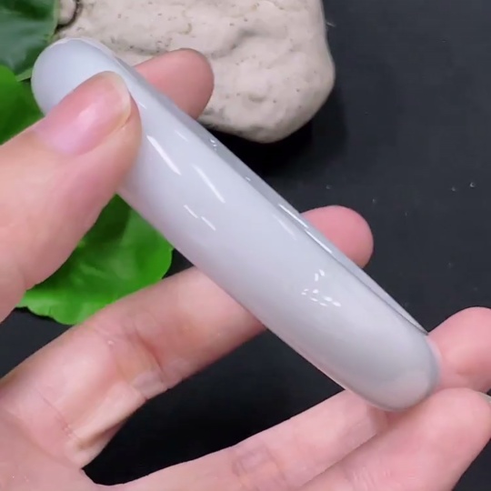 F33919949 Jadeite Round Bangle, Total Weight Approx. 61.29g, Size 59.7