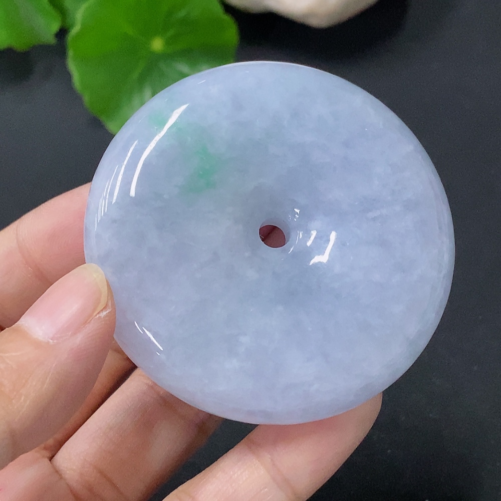 F33829509 Jadeite Pendant Peace Knot, Total Weight Approx. 79g