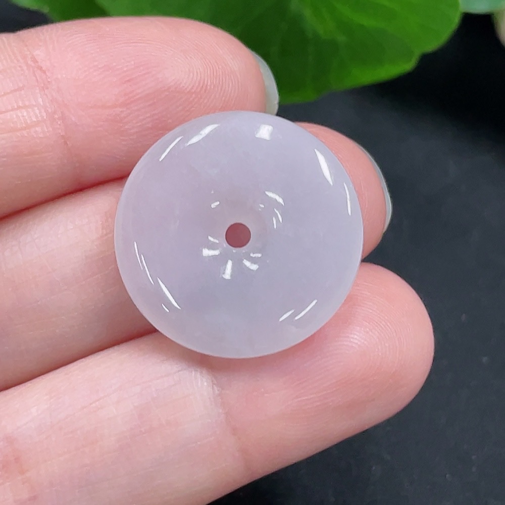 F30452790 JadeitePeace Knot Pendant