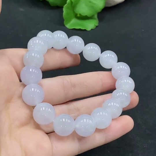 F31605290 Jadeite Bracelet approx. 12mm, total weight approx. 51.76g