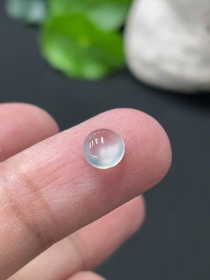 F35146730 Jadeite cabochon, total weight approx. 0.16g