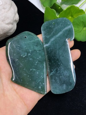 F42076852 翡翠挂件 一手走