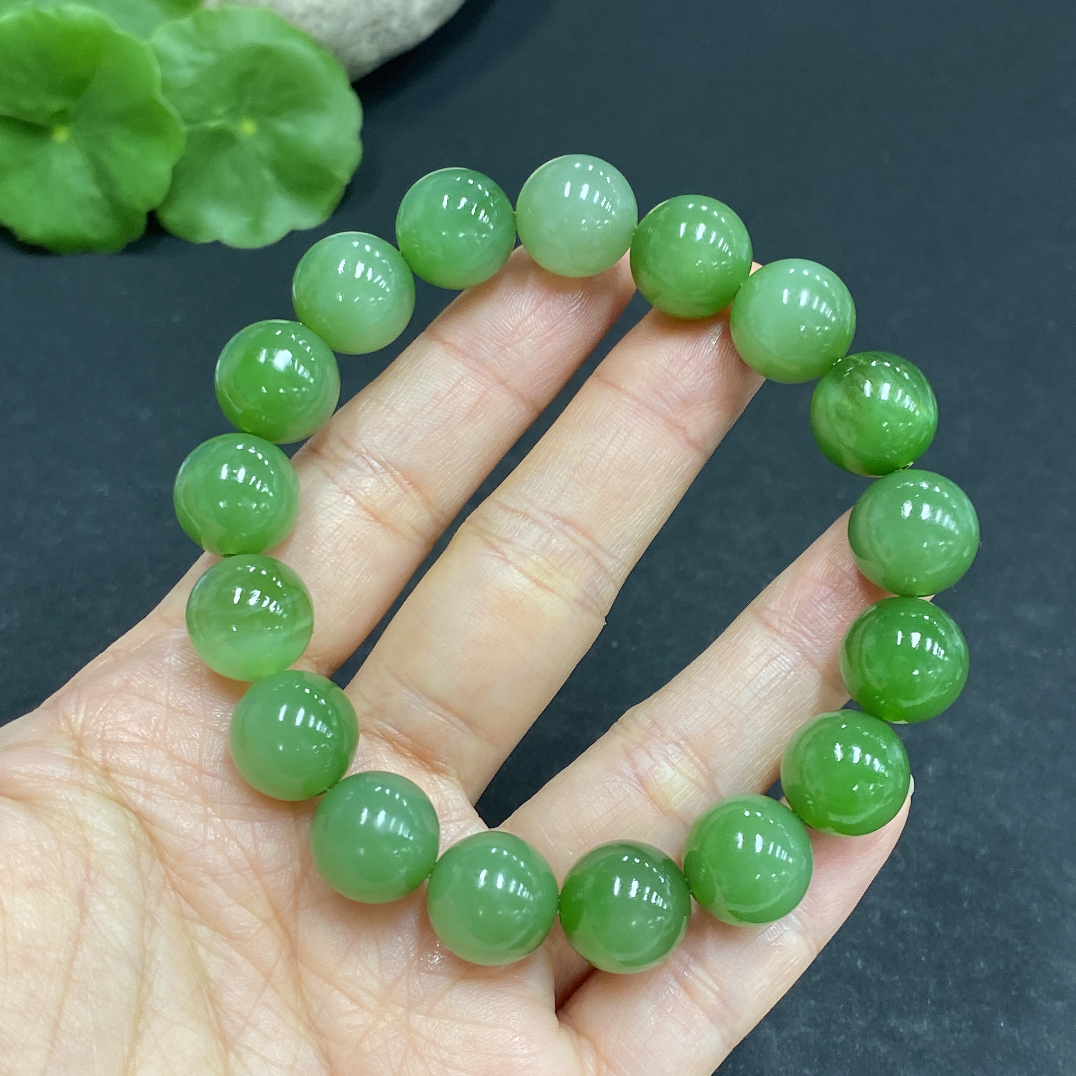 H32814233 Hetian Jade Bracelet, approx. 11.7mm beads, total weight approx. 45.2g