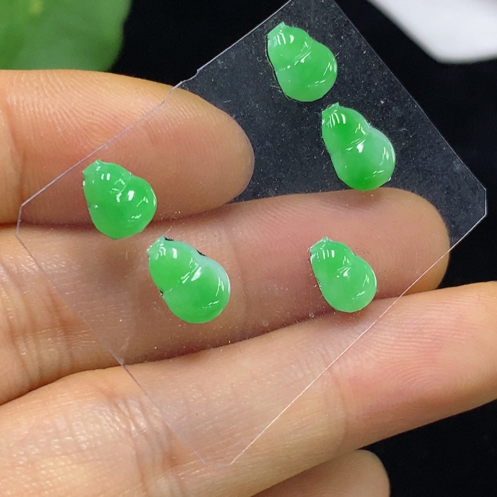 F34044242 Jadeite Inlaid Pieces Sell as a Lot