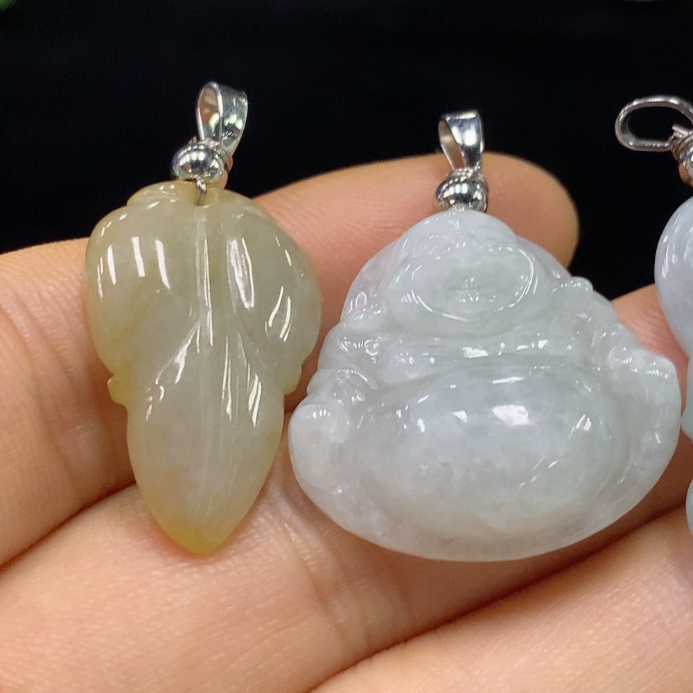 F33911678 Jadeite Pendants Sell as a Lot Non-Gold