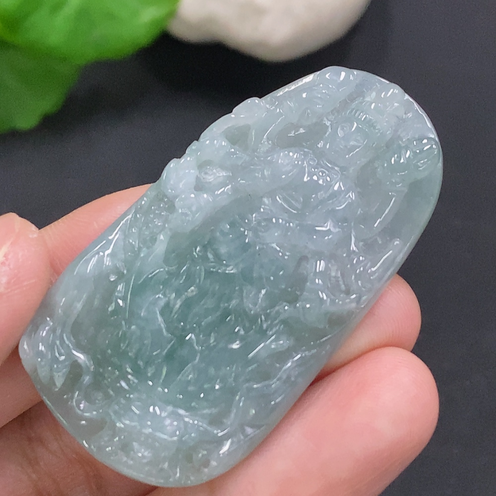 F32801533 Jadeite Thousand-Hand Guanyin Pendant, Total Weight Approx. 19.3g