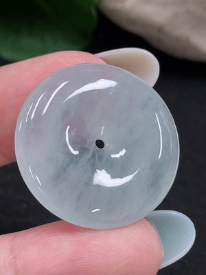 F33874194 Jadeite Safety Buckle Pendant, Total Weight Approx. 7.2g