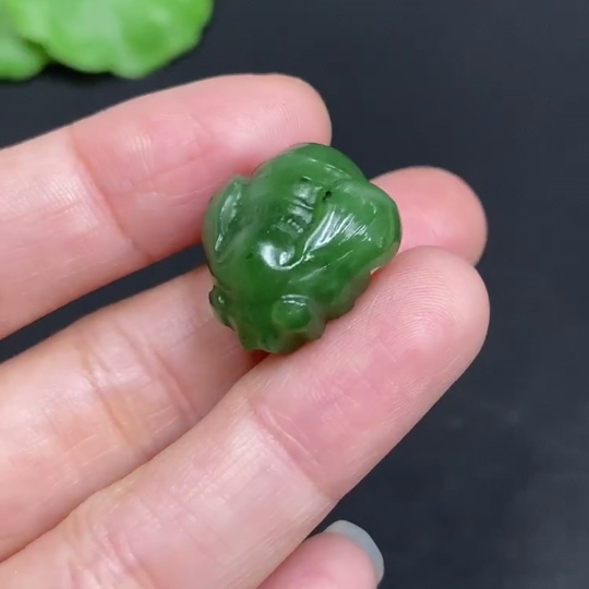 H33859512 Hetian Jade Pendant - Bee, Total Weight Approx. 5g