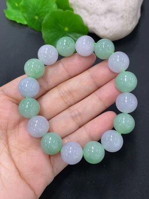 F41906329 翡翠手串 卡12mm左右 货品总约重48.1g