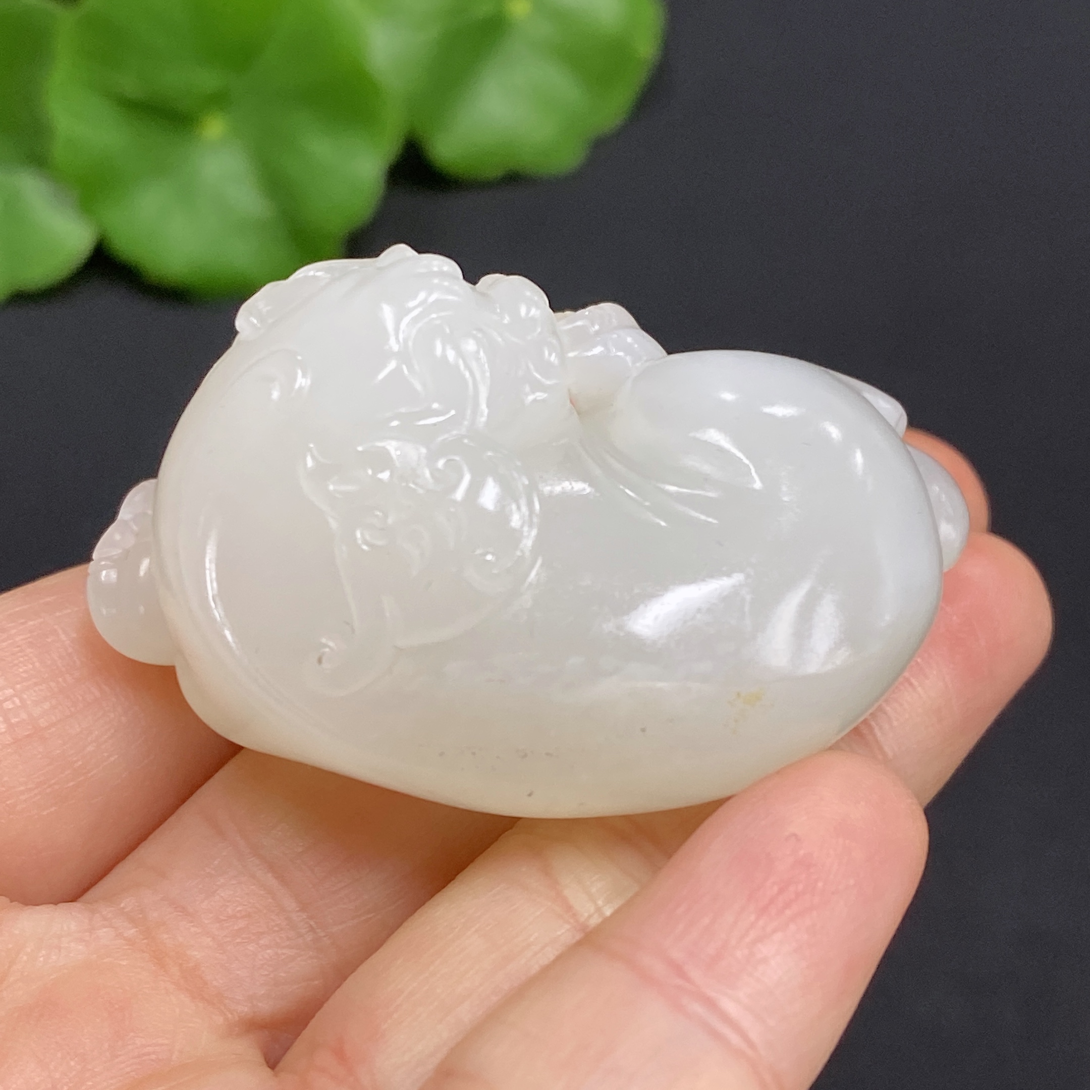 H28310617 Hetian Jade Pendant, Auspicious Beast, Total Weight Approx. 43.8g, Undetermined Skin Color Origin