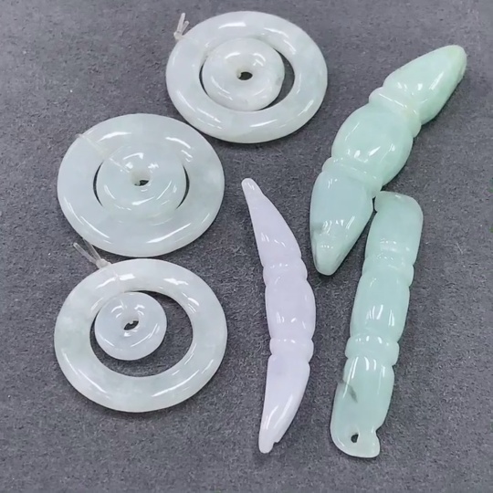 F34948623 Jadeite Pendant Sell as a Lot