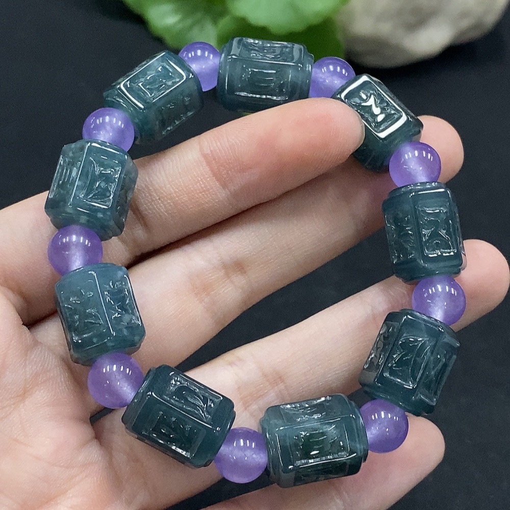 F34029436 Jadeite bracelet Total weight: approx. 41g (Beads not grade A)