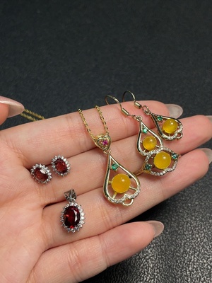 C33921120 Garnet + Amber Jewelry Non-Gold Total Weight Approx. 9.92g Sell as a Lot