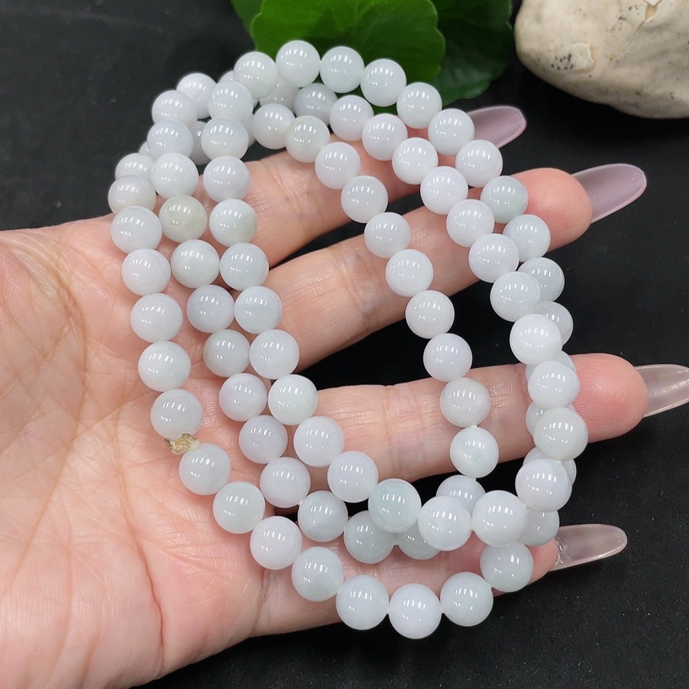 F35128005 Jadeite bead necklace, approximately 7.7mm, total weight about 69.1g