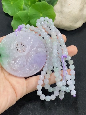 F46549669 翡翠龙凤挂件 含其他矿物成分 货品总重约83.7g