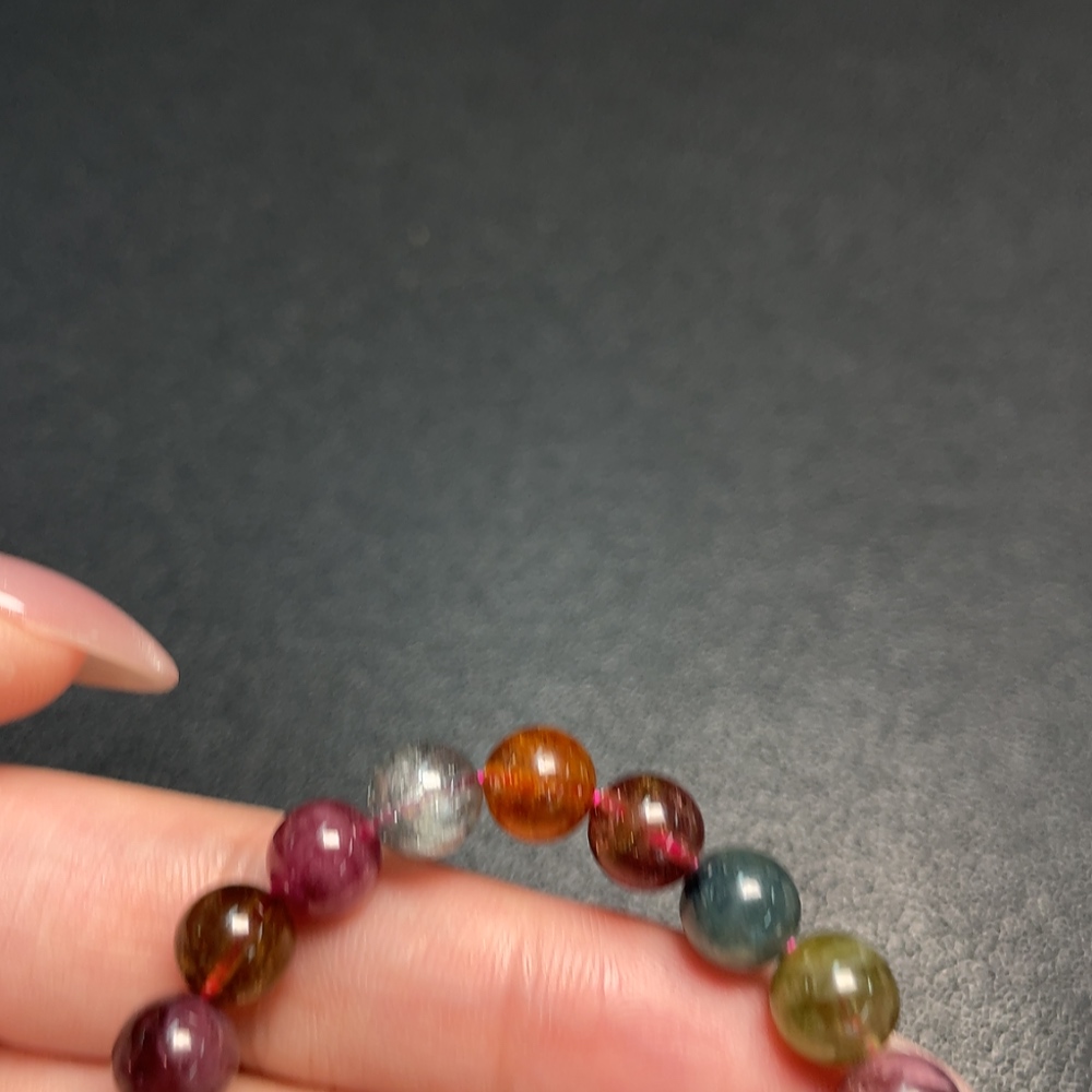 C34008466 Tourmaline Bracelet with Visible Organic Matter and Other Mineral Components, Total Weight Approx. 16.47g, Bead Size ~7.5mm