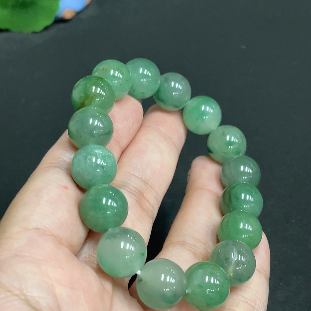 H33846994 African Emerald (Dulong Jade)