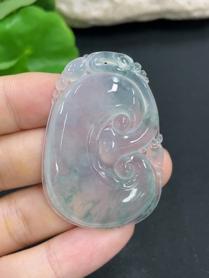 F46563618 翡翠挂件    如意     货品总重约15.6g