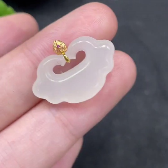 H36259531 Hetian Jade Pendant Ruyi 18k Gold Total Weight Approx. 2.7g