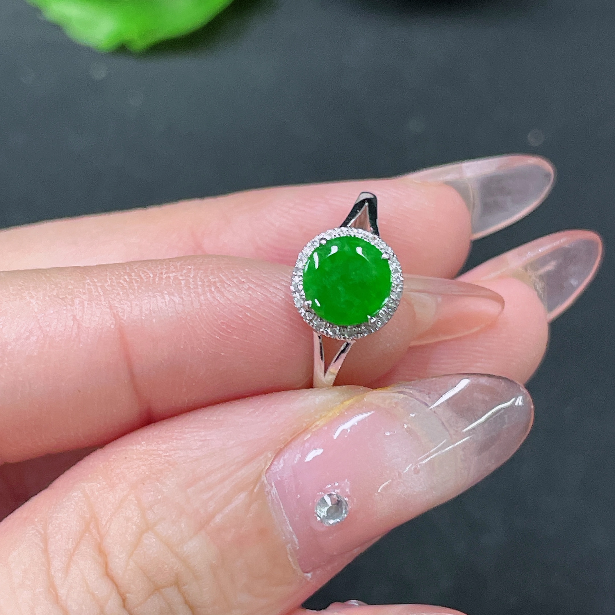 F34021393 Jadeite Ring with 18k Gold and Diamond Accents, Size 9, Total Weight Approx. 1.22g