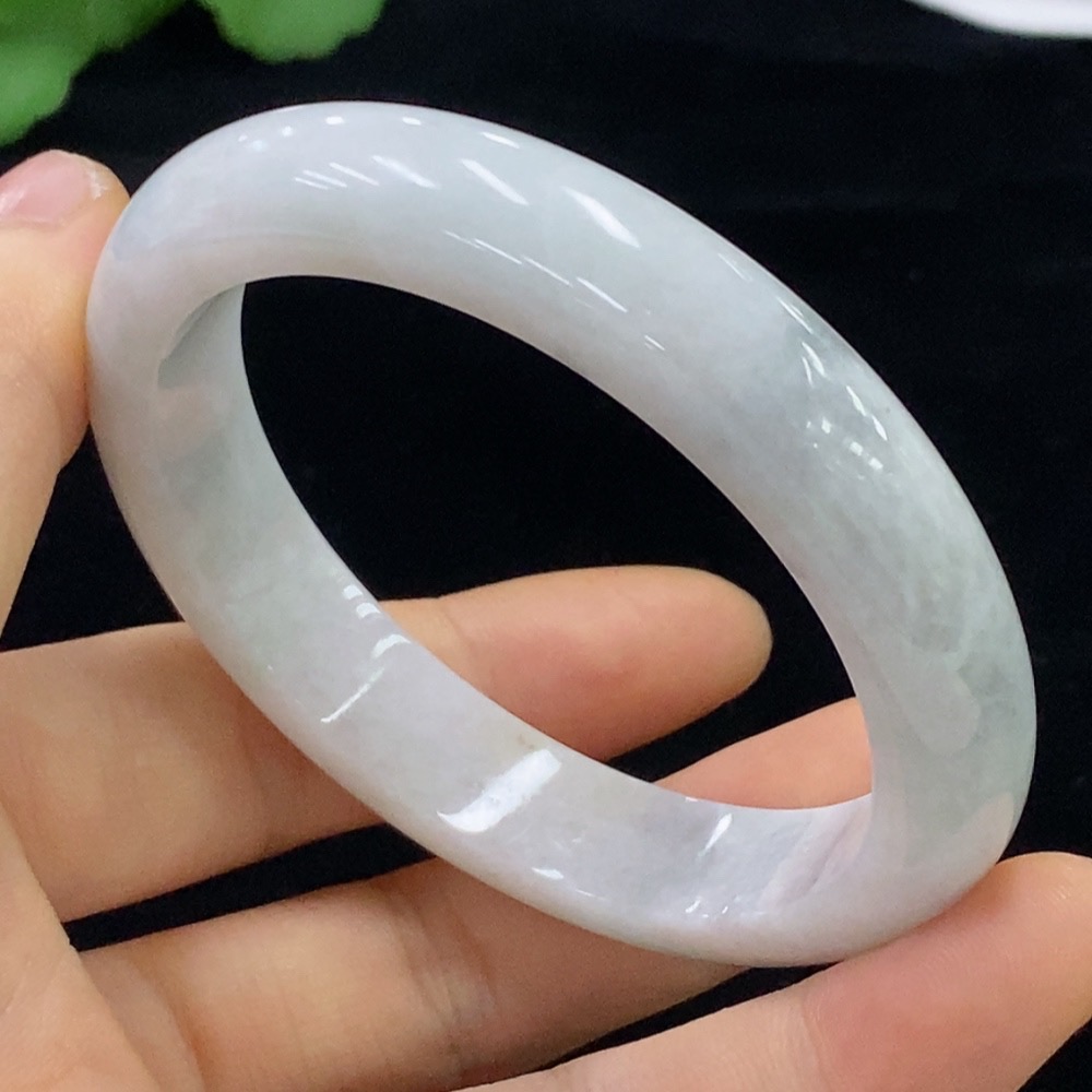 F32731811 Jadeite Round Bangle Size 57mm Total Weight Approx. 61g