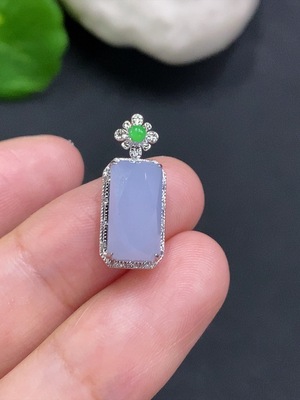 F33933563 Jadeite Inlaid Pendant 18k Gold Total Weight Approx. 2g