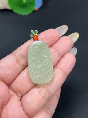 H42985393 和田玉挂件 花开富贵 货品总重约[含绳]11.4g