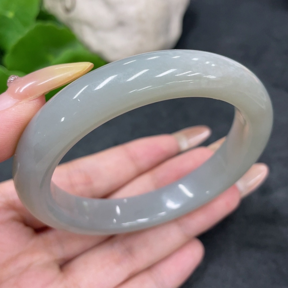 H32823555 Hetian Jade Round Bracelet Size 57.1 Total Weight Approx.54.6g