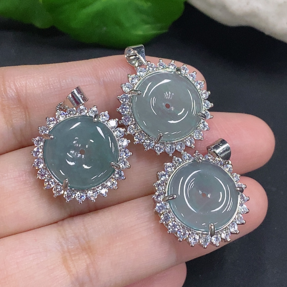 F34001515 Jadeite Inlaid Pendants Sell as a Lot Non-Gold Inlaid