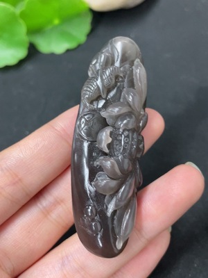 H46574324 和田玉挂件   花开富贵    货品总重约31.9g