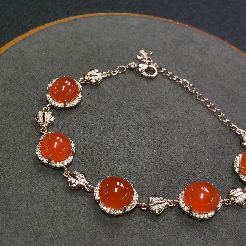 C31579207 Red Agate Bracelet Non-Gold Total Weight Approx.12.26g
