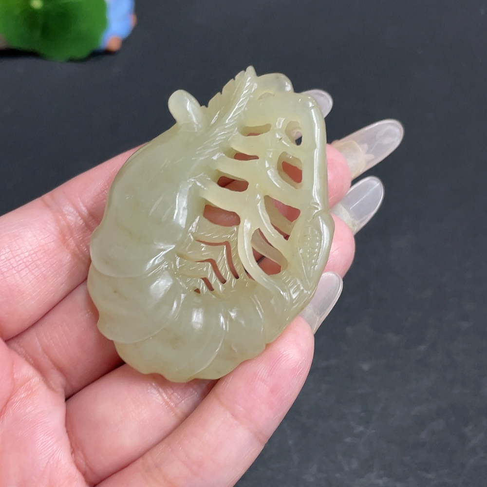 H28243696 Hetian Jade Pendant Shrimp Total Weight About 38.8g