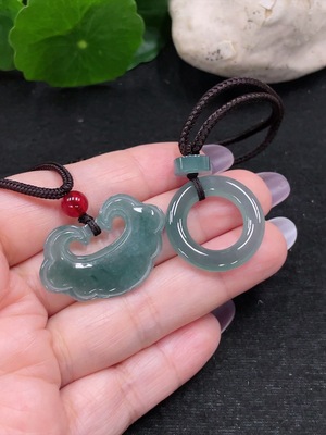 F34965906 Jadeite Pendants Sell as a Lot