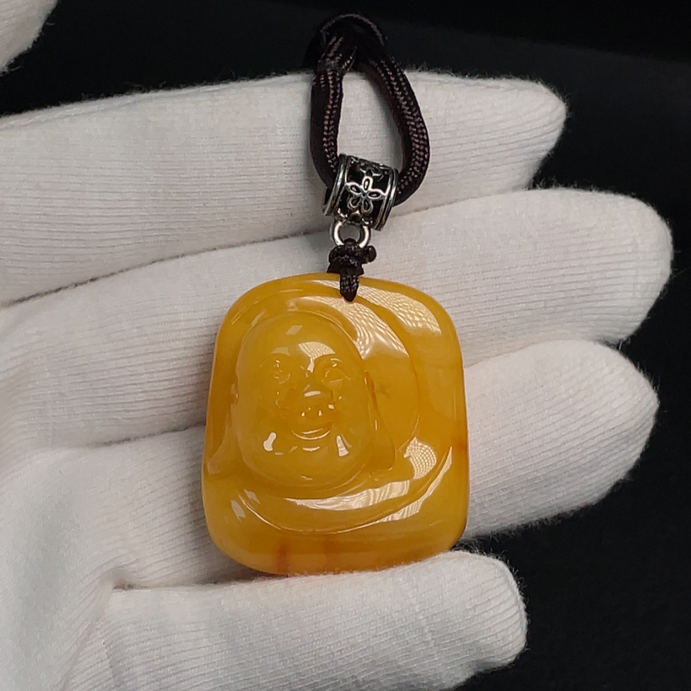 C30567222 Amber Beeswax Pendant with Colorless Coating, Non-Gold, Total Weight Approximately 11.51g Including Rope
