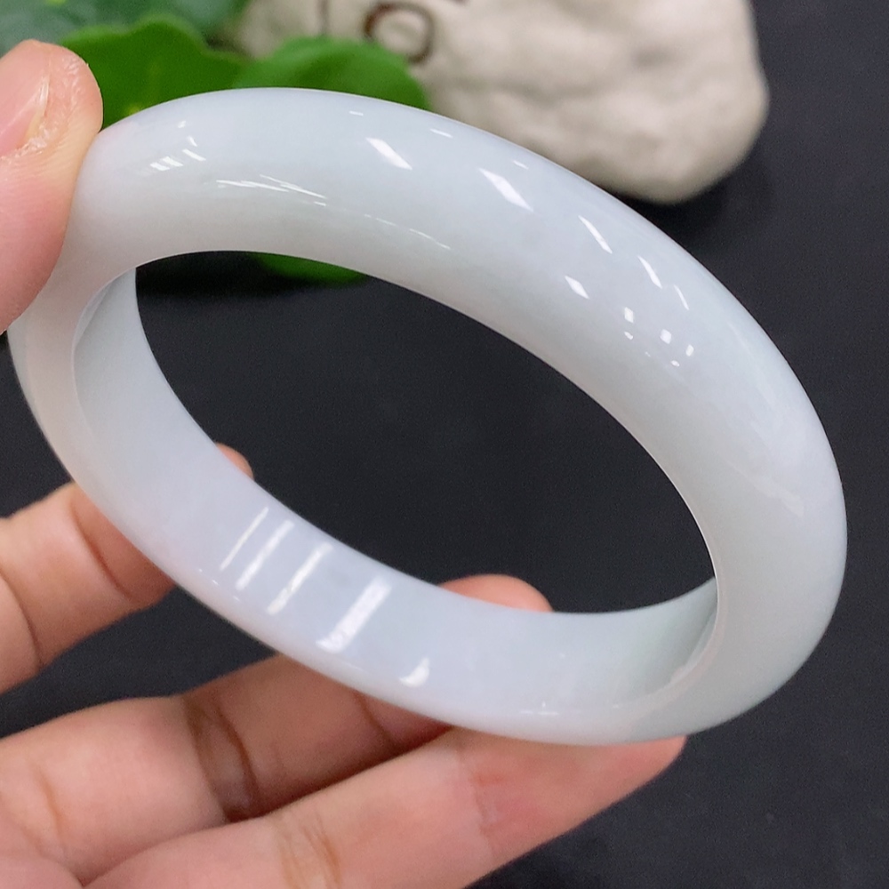 F34962436 Jadeite Round Bangle Size 60.6 Total Weight Approx. 70.8g