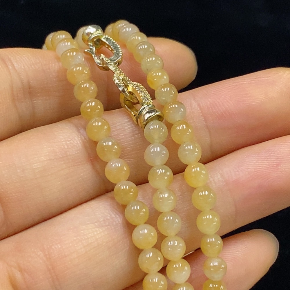 F34024091 Jadeite Bead Necklace Approx. 4.2mm Total Weight Approx. 22.95g Yellow Part Color Origin Undetermined Non-Gold